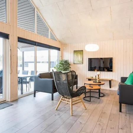 16 Person In Ferienhaus