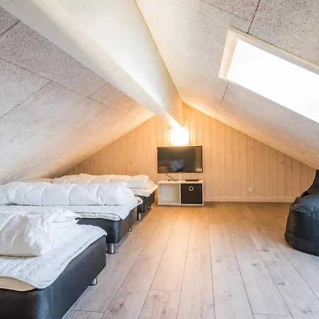 16 Person In Nørre Nebel