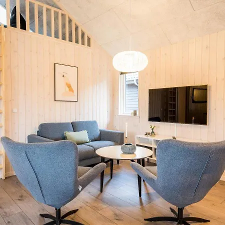 16 Person In Nørre Nebel