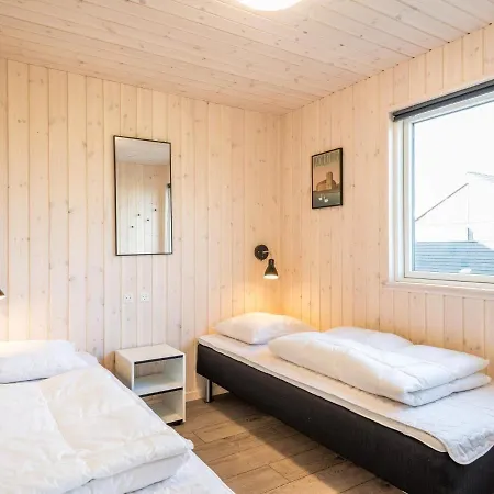 16 Person In Nørre Nebel